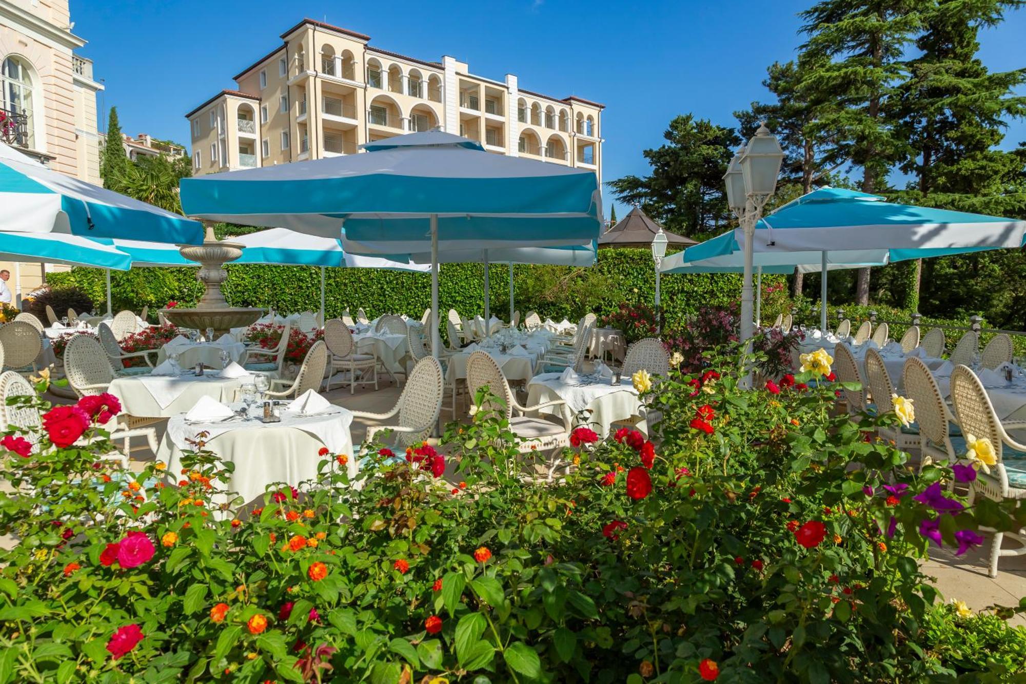 Hotel Kvarner Palace ซริกเวนิซา ภายนอก รูปภาพ
