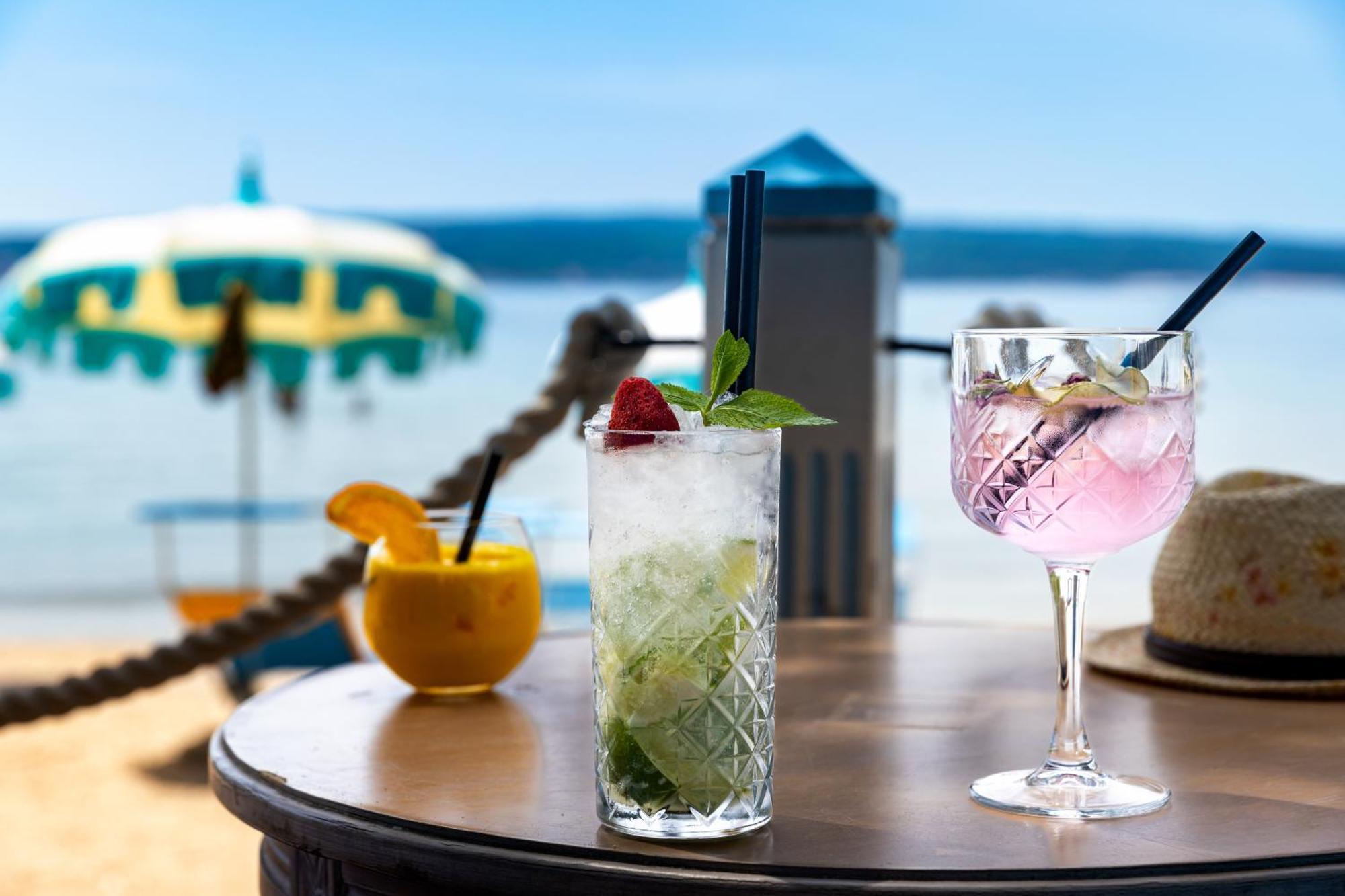 Hotel Kvarner Palace ซริกเวนิซา ภายนอก รูปภาพ