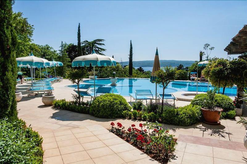 Hotel Kvarner Palace ซริกเวนิซา ภายนอก รูปภาพ