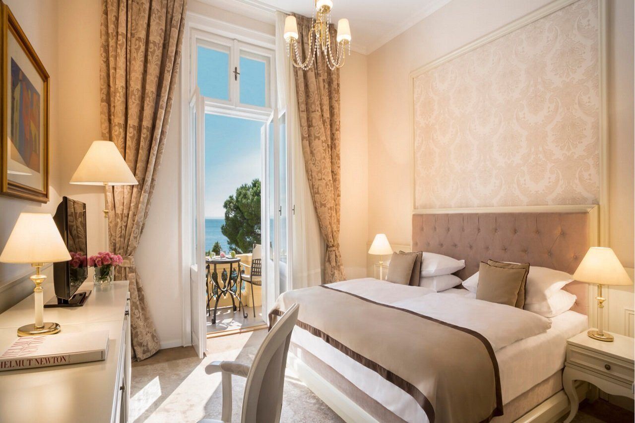 Hotel Kvarner Palace ซริกเวนิซา ภายนอก รูปภาพ